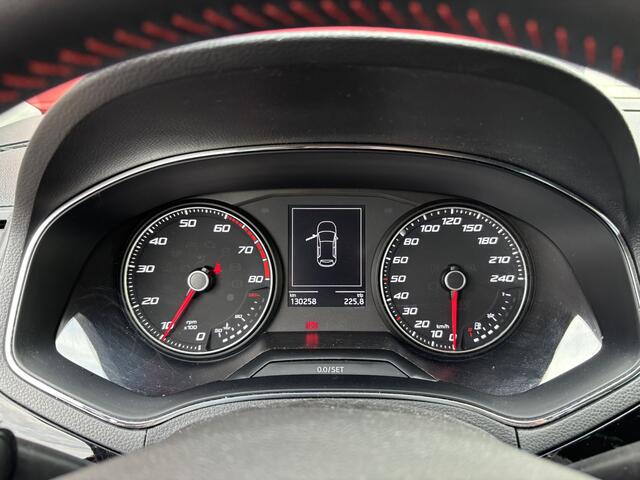 Seat IBIZA 1.0 TSI 116PK FR Business Intense BEATS AUDIO / CAMERA / CARPLAY / NAVI / CLIMA / PDC / BLUETOOTH / ACC / NL-AUTO