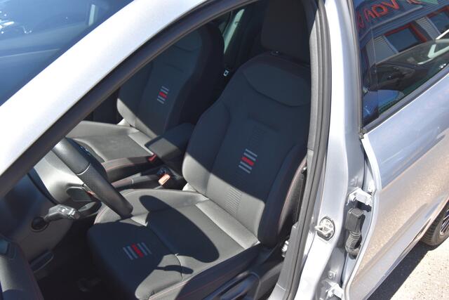 Seat IBIZA 1.0 TSI FR Business Intense , CLIMATR , A UITRIJ CAM , PDC V+A , NAVI , CR CONTR , LMV17 ,