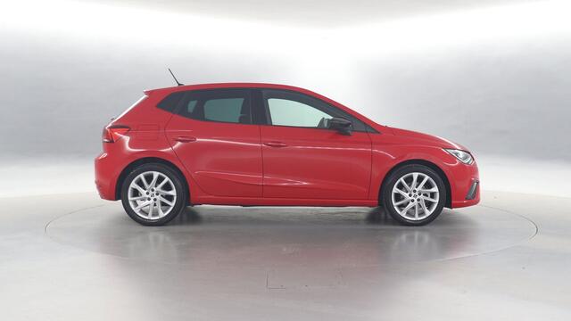 Seat IBIZA 1.5 TSI 150pk FR Sport DSG / Navigatie via App Connect / Parkeersensoren