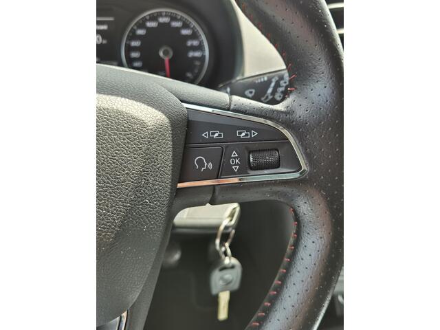 Seat IBIZA 1.0 EcoTSI FR Connect met Apple Carplay/Android Auto!