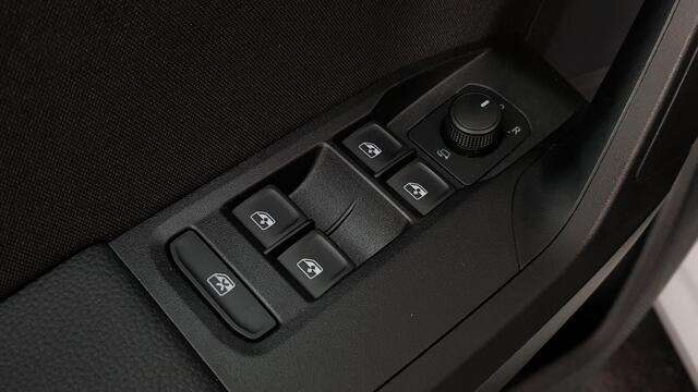 Seat IBIZA 1.0 TSI 110pk DSG FR | DEMO ! | Climate Control | Parkeer sensoren | Verwarmde voorstoelen | DAB | Lichtmetalen velgen