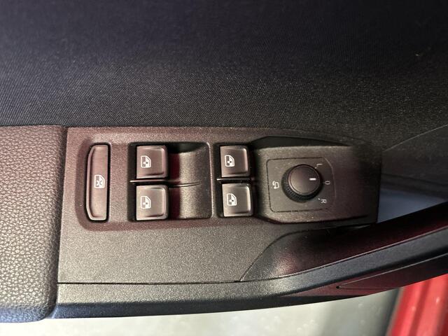 Seat IBIZA 1.5 TSI 150pk EVO FR Business Intense · Camera · Apple/Android Car Play · Navigatie · P-Sensoren · Keyless · 17'' Inch ·