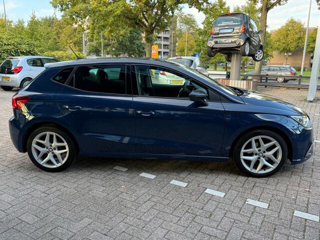 Seat IBIZA 1.6 TDI FR Business Intense Navi Carplay Camera LED