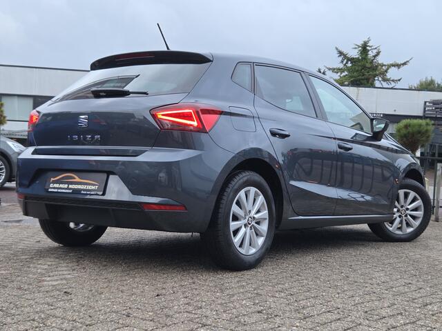 Seat IBIZA 1.0 TSI Style Business Intense NAVIGATIE|APPLE CARPLAY|CRUISE CONTROL|ECC/AIRCO|STOELVERWARMING|BLUE TOOTH TELEFONIE|PDC ACHTER|DEALER ONDERHOUDEN Maandag tot Vrijdag geopend van 09.00 uur tot 20.00 uur en Zaterdag van 09.00 tot 18.00 uur