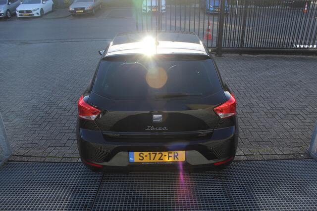 Seat IBIZA 1.0 EcoTSI Style Business Connect App connect/Stoelverwarming/Climate control/Digi dash/Parkeersensoren v+a/Licht metalen velgen/Cruise control/Bluetooth/Privacy glass