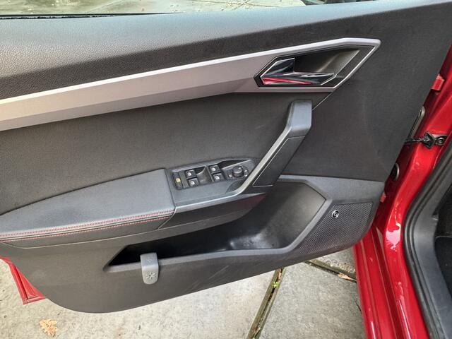 Seat IBIZA 1.0 TSI 110pk H6 FR Business Intense Plus Climatecontrol Winterpakket LED Virtual Cockpit Beats