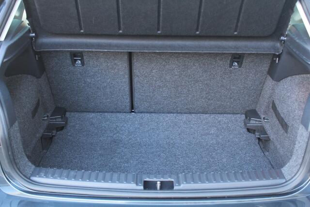 Seat IBIZA 1.0 EcoTSI Stoel verwarming l All Season banden l Adaptief cruise control l Camera l Apple/Android Carplay l Airco l Navi