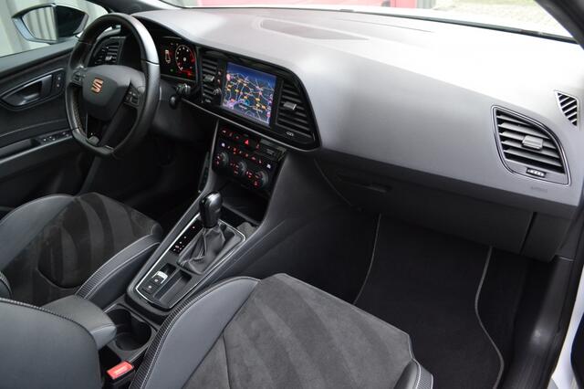 Seat LEON 2.0 TSI 4DRIVE CUPRA R Ultimate Edition Camera/LED/Remus