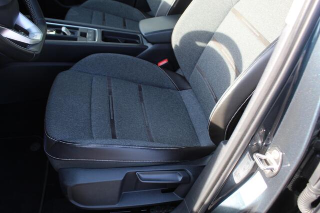 Seat LEON Sportstourer 1.4 TSI eHybrid PHEV FR Business Intense Climate control , Adap.cruise control , Bleutooth , 17inch LMV LED dagrijverlichting , 1500kg trekgewicht