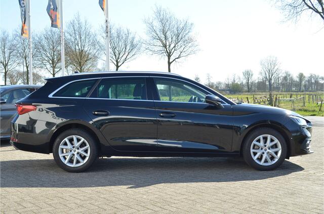 Seat LEON Sportstourer 1.5 TSI Virtual cockpit | Carplay | Adaptive cruise | LMV |