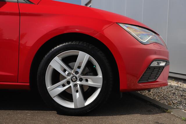 Seat LEON 1.0 TSI FR Ultimate Edition Virtual Cockpit Keyless Full LED Navigatie Carplay Android Achteruitrijcamera Beats Audio Adaptive Cruise Lane Assist