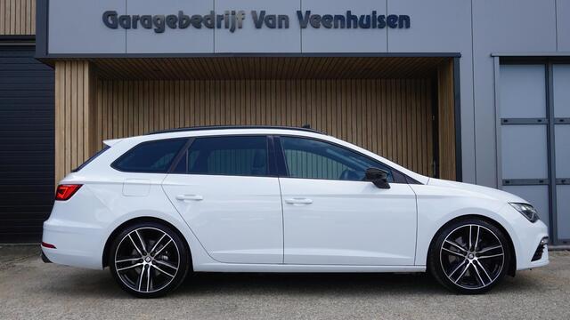 Seat LEON ST Cupra 2.0 TSI 301pk 4DRIVE Pano.Dak Beats Virtual Cockpit *Black Edition* 19inch LM *Zeer Nette Cupra* 85081km!