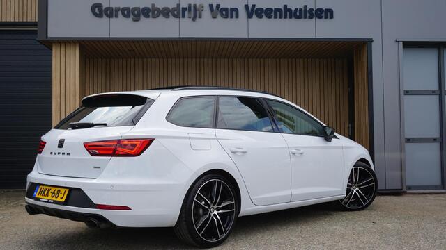 Seat LEON ST Cupra 2.0 TSI 301pk 4DRIVE Pano.Dak Beats Virtual Cockpit *Black Edition* 19inch LM *Zeer Nette Cupra* 85081km!