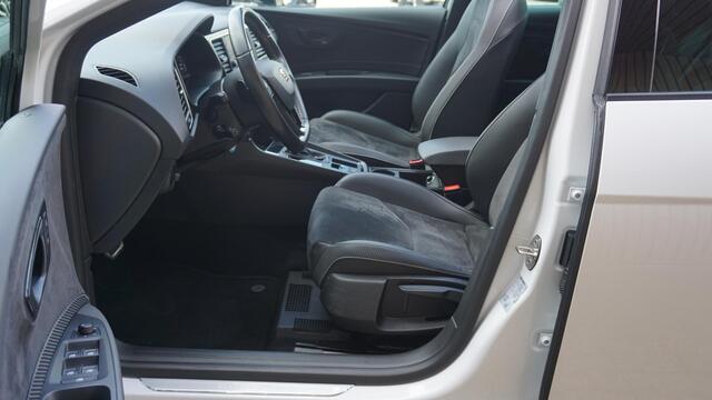 Seat LEON ST Cupra 2.0 TSI 301pk 4DRIVE Pano.Dak Beats Virtual Cockpit *Black Edition* 19inch LM *Zeer Nette Cupra* 85081km!