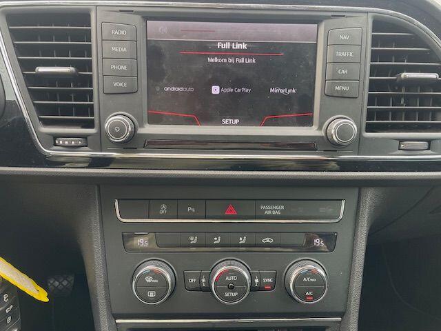 Seat LEON ST 1.0 EcoTSI Style Connect+ Airco/ECC,Cruisecontrol,Navigatie,Camera