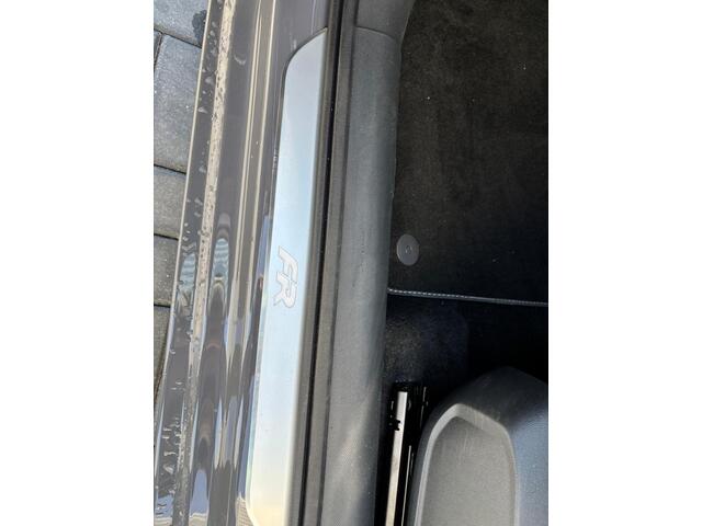 Seat LEON Sportstourer 1.5 TSI e-Hybrid FR Business