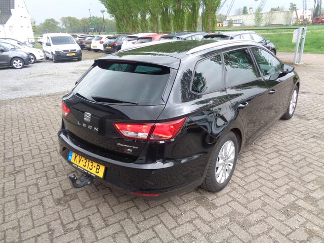 Seat LEON ST 1.0 EcoTSI Style Connect Ecc, Navigatie, Carplay/android auto, trekhaak , PDC, LMV