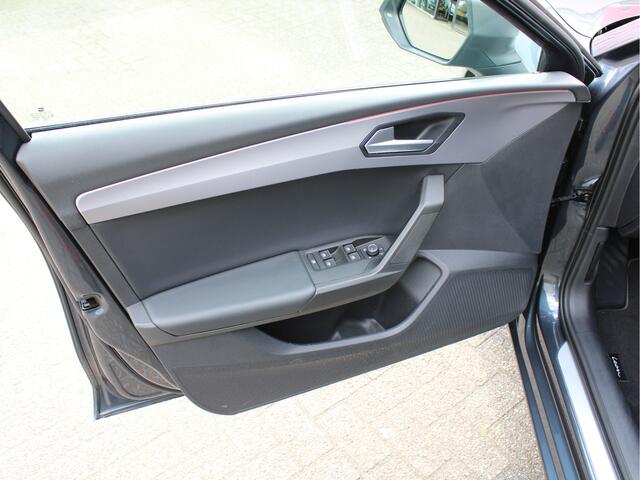 Seat LEON 1.0 TSI FR Launch Edition /Virtual Cockpit/BEATS/Trekhaak/Drive select/Camera/PDC/LED/Leder/DAB+/Stoelverw./ACC/NAP!