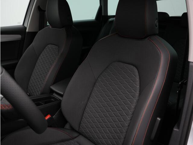 Seat LEON Sportstourer 1.5 eTSI 150 pk DSG FR Business Intense | Stuur-/stoelverwarming | Achteruitrijcamera | Navigatie