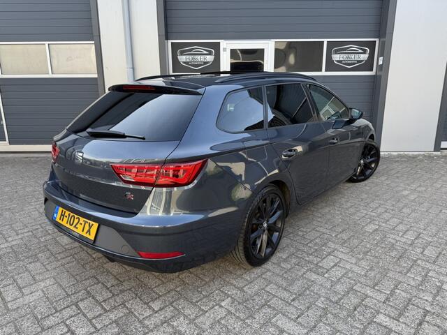 Seat LEON 1.5 TSI FR Ult.Ed.Bl NAP Pano ACC Carplay virtual Led Camera Be