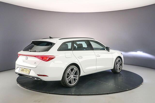 Seat LEON Sportstourer FR First Edition 1.5 TSI eHybrid 204pk DSG Automaat Adaptive cruise control, Navigatie, Achteruitrijcamera, App connect, LED verlichting, Airco, Parkeersensoren