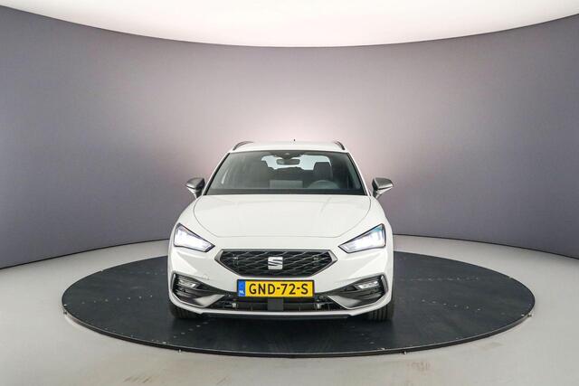 Seat LEON Sportstourer FR First Edition 1.5 TSI eHybrid 204pk DSG Automaat Adaptive cruise control, Navigatie, Achteruitrijcamera, App connect, LED verlichting, Airco, Parkeersensoren