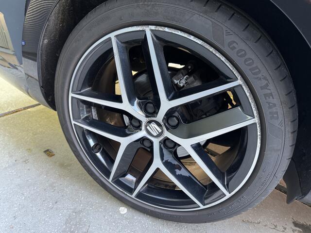 Seat LEON ST 1.5 TSI 150PK H6 FR Business Intense LED Climate Control Beats Audio Navigatie 18" LMV Winterpakket