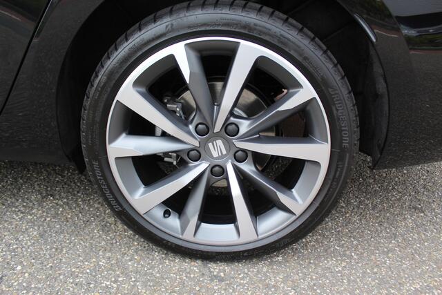 Seat LEON Sportstourer 1.5 TSI e-Hybrid FR PHEV First Edition 130 km range / Camera / Navigatiesysteem