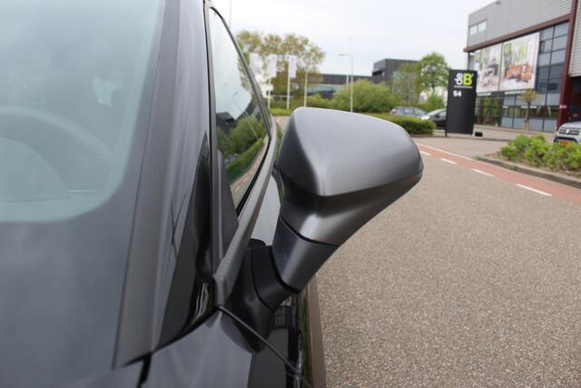 Seat LEON Sportstourer 1.5 TSI e-Hybrid FR PHEV First Edition 130 km range / Camera / Navigatiesysteem