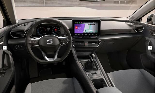 Seat LEON 1.5 TSI Style Carplay / Sensor Achter / LED / Airco