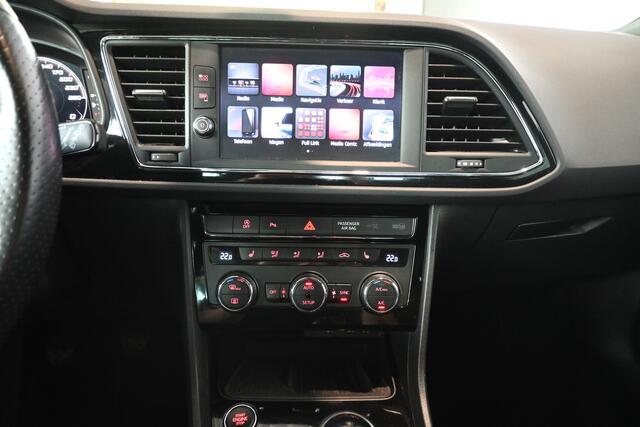 Seat LEON ST 1.0 TSI FR Ultimate Edition Clima Navigatie Stoelverwarming Rijklaarprijs Inruil Mogelijk!