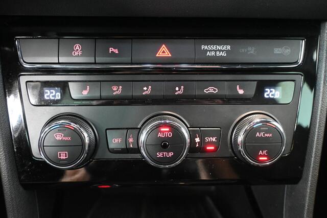 Seat LEON ST 1.0 TSI FR Ultimate Edition Clima Navigatie Stoelverwarming Rijklaarprijs Inruil Mogelijk!