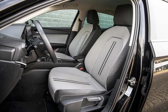 Seat LEON 1.0 TSI Style Launch Edition | Elek. Trekhaak | Camera | Stoel-/Stuurwielverwarming