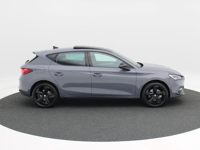 Seat LEON FR Business 1.5 TSI eHybrid PHEV 204pk | Panoramadak | Adaptive cruise control | Stoelverwarming | Black pack