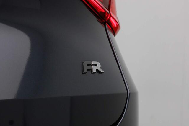 Seat LEON Sportstourer 1.5 eTSI 150 pk DSG FR Launch Edition | Stuur-/stoelverwarming | Achteruitrijcamera | Navigatie | Adaptive Cruise