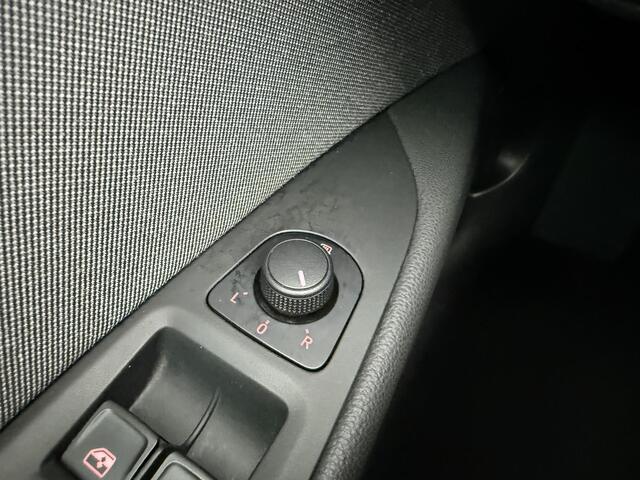 Seat LEON ST 1.0 EcoTSI Style Business Intense ?Navigatie ?Apple Carplay & Android Auto ?Keyless ?Lane Assist ?Climate ?Cruise ?Parkeersensoren ?Lichtmetaal 17"