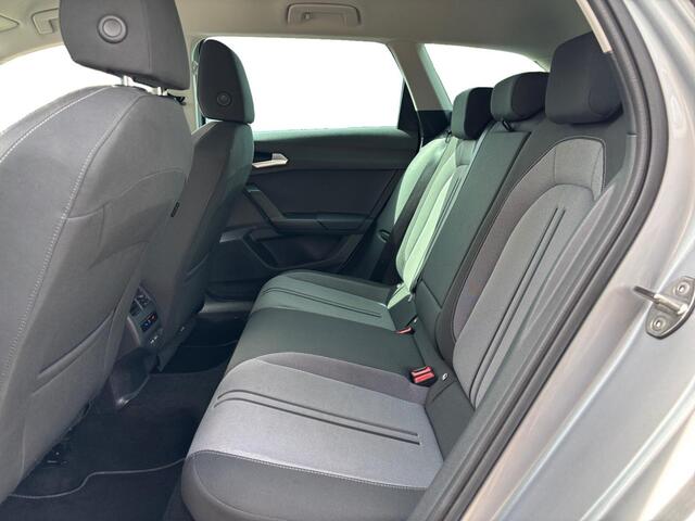 Seat LEON Sportstourer 1.0 eTSI Style Business Intense