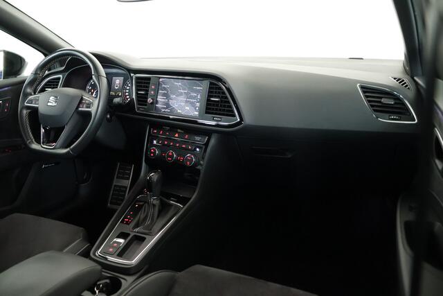 Seat LEON ST 2.0 TSI CUPRA 300 / Opendak / Kuipstoel / LED / ACC / CarPlay