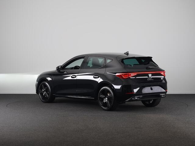 Seat LEON 1.5 TSI 204pk e-Hybrid FR Business | Black Pack | Trekhaak | Led Matrix