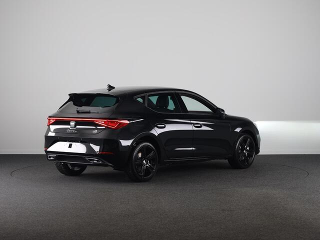 Seat LEON 1.5 TSI 204pk e-Hybrid FR Business | Black Pack | Trekhaak | Led Matrix