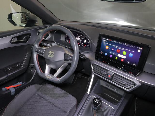 Seat LEON Sportstourer 1.0 TSI FR Business 110 pk | Verlengde garantie | Navigatie | Parkeersensoren achter | LED koplampen | Stoelverwarming | Keyless |