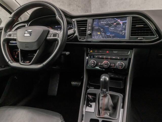 Seat LEON 1.5 TSI FR Sport 150Pk Automaat (SCHUIFDAK, APPLE CARPLAY, LEDER, CAMERA, BEATS AUDIO, STOELVERWARMING, SPORTSTOELEN, GETINT GLAS, LED KOPLAMPEN, LM VELGEN, CRUISE, NIEUWE APK, NIEUWSTAAT)