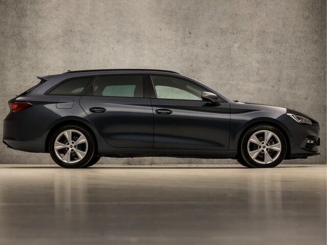 Seat LEON Sportstourer 1.5 TSI FR Sport 150Pk Automaat (APPLE CARPLAY, GROOT NAVI, ADAPTIVE CRUISE, SPORTSTOELEN, ZWART HEMEL, GETINT GLAS, LED KOPLAMPEN, PARKEERSENSOREN, NIEUWE APK, NIEUWSTAAT)