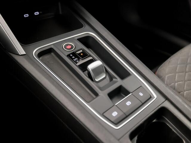 Seat LEON Sportstourer 1.5 TSI FR Sport 150Pk Automaat (APPLE CARPLAY, GROOT NAVI, ADAPTIVE CRUISE, SPORTSTOELEN, ZWART HEMEL, GETINT GLAS, LED KOPLAMPEN, PARKEERSENSOREN, NIEUWE APK, NIEUWSTAAT)