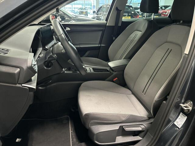 Seat LEON Sportstourer 1.0 TSI 110pk Style Business Intense · Apple/Android Car Play · Camera · Navigatie · P-Sensoren · Park Assist · 16'' Inch · Garantie t/m 10-10-2027 of 100.000km