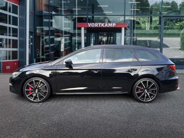 Seat LEON CUPRA 300 4DRIVE PANO-DAK/ACC/BEATS-AUDIO/CARPLAY/CAMERA