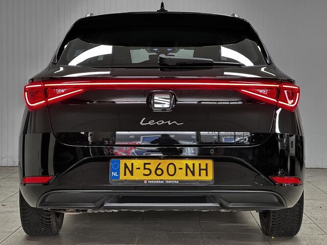 Seat LEON Sportstourer 1.0 TSI Style Business Intense /LED Koplampen! /Apple + Android /DAB+! /Lane Assist! /Navi /Climat /Adaptief Cruise /Elek. pakket /Bluetooth /Isofix /Armsteun /Regensensor /16"LMV /LED Dagrijverl. /Mistlampen /Dakrails.
