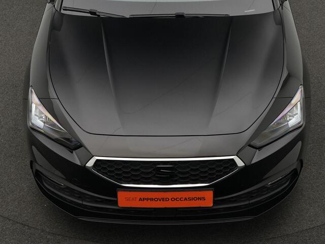 Seat LEON Sportstourer 1.0 TSI 110 pk Style | LED koplampen | Luxe lederen bekleding | Climatronic | Parkeersensoren achter | Cruise Control | DAB | CarPlay | 18 inch