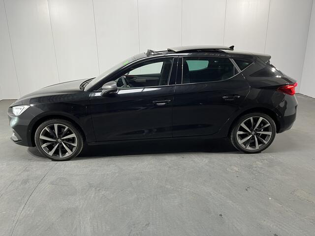 Seat LEON 1.4 TSI eHybrid PHEV FR Business Intense / AUTOMAAT/ PANO/ CAMERA/ PARK. SENSOREN/ DCC/ KEYLESS/ DODE HOEK/ LED/ FULL LINK/ STUURVERWARM./ ADAPT. CRUISE/ NAVI/ CLIMA/ DAB/ 18" LMV