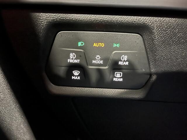 Seat LEON 1.4 TSI eHybrid PHEV FR Business Intense / AUTOMAAT/ PANO/ CAMERA/ PARK. SENSOREN/ DCC/ KEYLESS/ DODE HOEK/ LED/ FULL LINK/ STUURVERWARM./ ADAPT. CRUISE/ NAVI/ CLIMA/ DAB/ 18" LMV